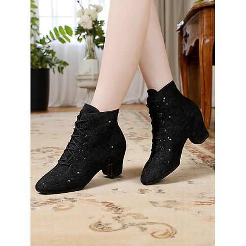 weiße Performance-Tanzstiefel mit Schnürung für Damen mit Strass-Akzenten – Bühnenschuhe im Vintage-Stil für Ballsaal-Shows, Kostümaufführungen und Theaterveranstaltungen Image