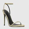 Sommer neue spitze Lackleder einzeilige Fuß nackte Schnürung sexy Sandalen dünne hochhackige Bankettkleid große Damenschuh