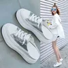 Neue Sommer Frauen Schuhe Flache Turnschuhe Casual Bequeme Frau Weiß Schuh Mädchen Halbe Hausschuhe