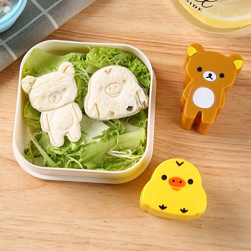 2 stücke Rilakkuma Reis Ball Form neue Anime Entspannen Bär obst Cutter Cookie brot DIY Form Kuchen Dekorieren küche zubehör geschenk Image