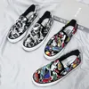 Frühlings schuhe für Männer Leinwand Freizeit schuhe Trend druck flache Skateboards chuhe Jugend