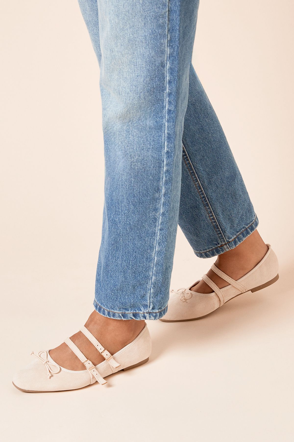 Dorothy Perkins Womens Margaret Faux Suede Cross Strap Mary Jane Flat Ballet Pumps - Beige - Size UK 3