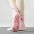 3 paia di calzini antiscivolo per pilates da donna, calzini sportivi antiscivolo per yoga, calzini lunghi in cotone antiscivolo con pois in silicone, calzini traspiranti e silenziosi per allenamento