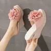 2025, Sommerblumen, Zuhause und Outdoor, einzeilige Fischmaul-Sandalen/Hausschuhe mit dicken Sohlen, große, modische Keil-Damenschuhe