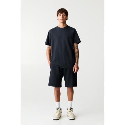 Pack Of Basic Bermuda Shorts And T-Shirt