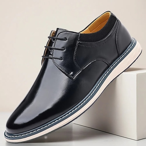 Oxford-Schuhe aus glänzendem hellbraunem Kunstleder für Herren – elegante Schnürschuhe fürs Büro, Geschäftstreffen und halbformelle Anlässe Image