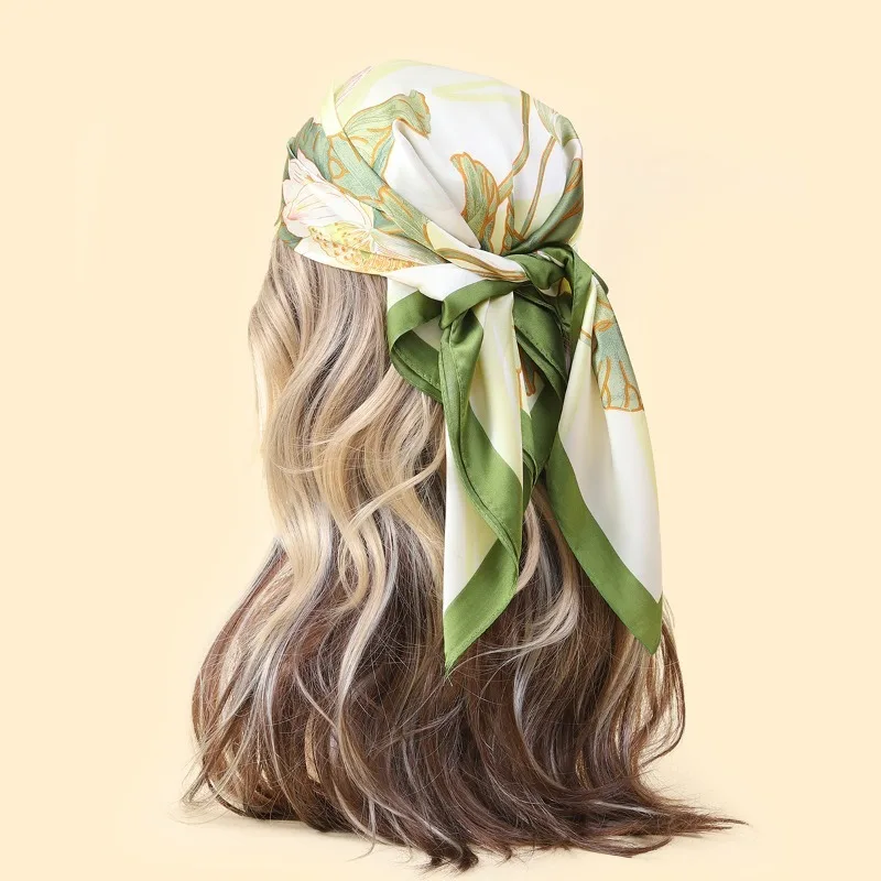 68 cm grüner Lotus-bedruckter Schal, neuer Frühlings- und Sommer-Imitat-Seidenschal, frische und vielseitige Schals, Schal-Kopftuch Image