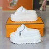 Neue Plattform Pantoletten Hausschuhe Damen prägnante klobige Slides Schuhe Outdoor Hausschuhe Frau Silber Reißverschluss Clogs Damen hohe Hausschuhe