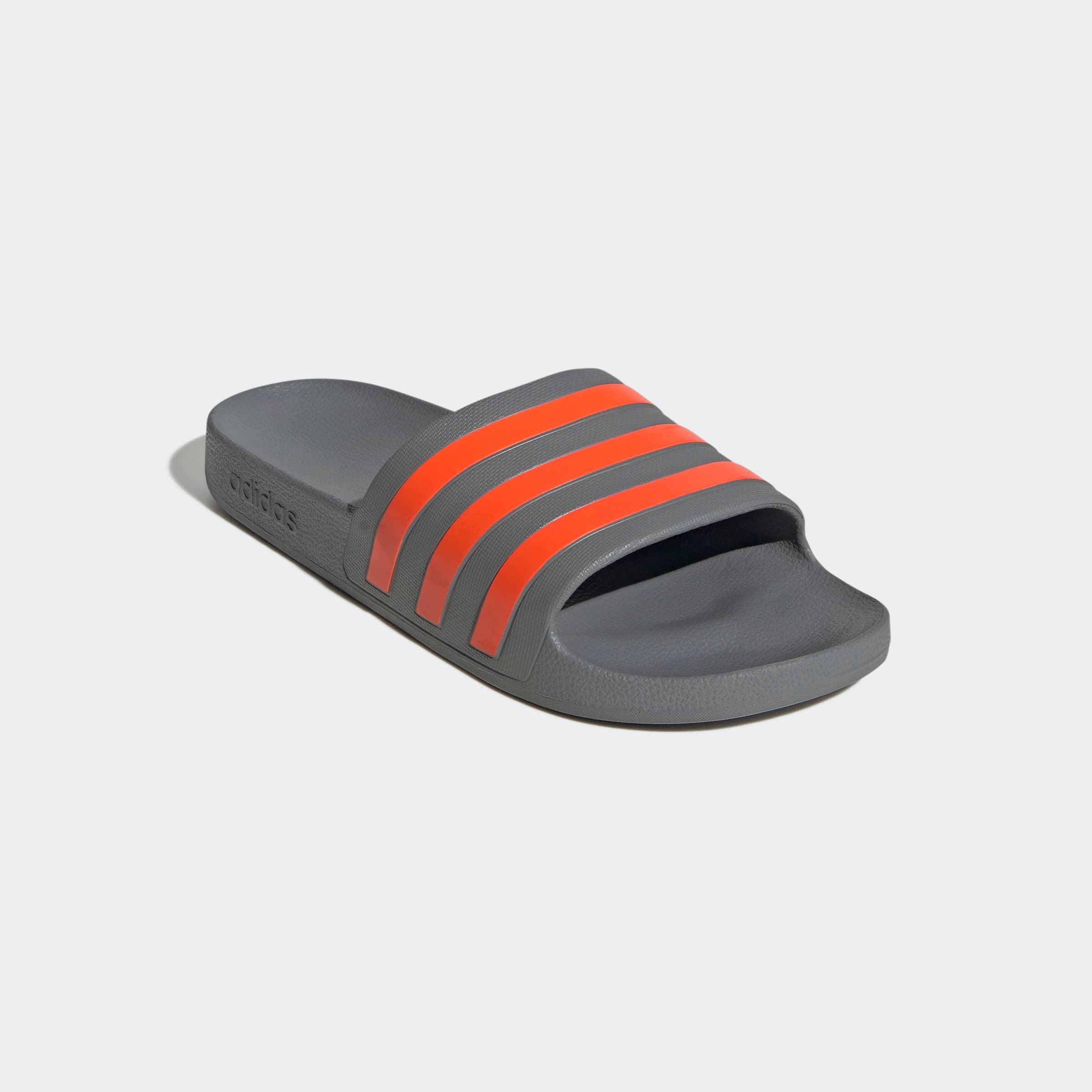 Badesandale ADIDAS SPORTSWEAR "AQUA ADILETTE", Herren, Gr. 44,5, orange (grau three, impact orange, grau three), Synthetik, Schuhe