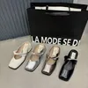 Damen-Sommersandalen, einfarbig, Baotou, flacher Slip, klobiger Absatz, Hausschuhe, elegantes Kleid, Street-Style, Damenschuhe