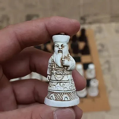 Antikes internationales Schach, kleines Schach, Schachbrett, 28 cm, alte 3D-Schachfiguren aus der Image