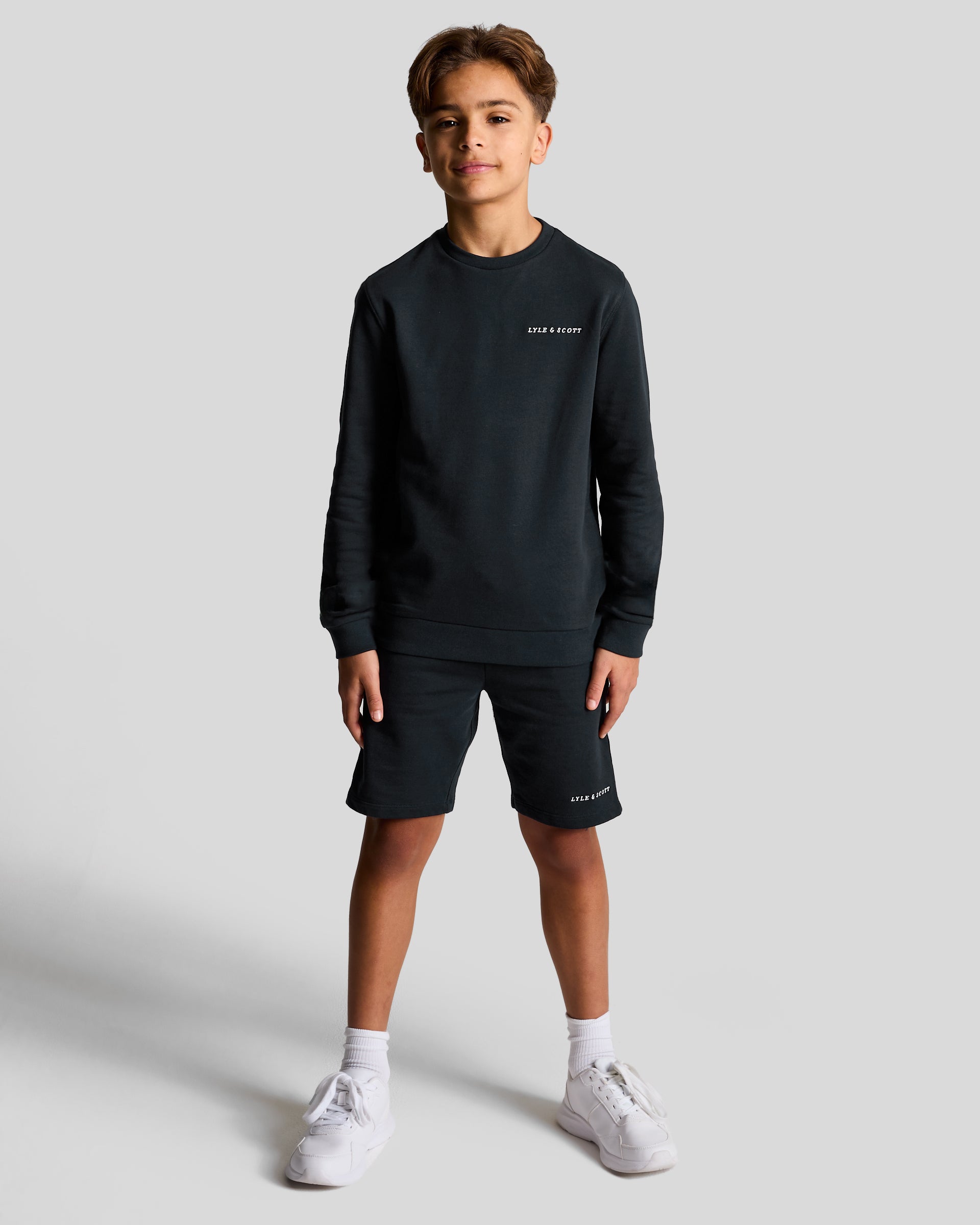 Lyle & Scott Kinder Script Bestickte Sweatshorts - Dunkelblau Image