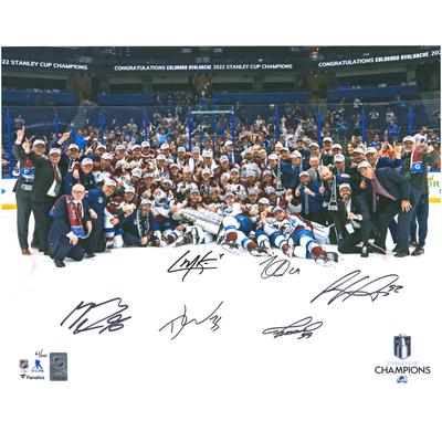 Handsigniertes Teamfoto der Colorado Avalanche Stanley Cup-Sieger 2022, 40,6 x 50,8 cm, mit 6 Unterschriften, limitierte Auflage von 100 Stück Image