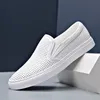 Neue Mode Männer Echtes Leder Casual Schuhe Frühling Sommer Atmungsaktive Mikroporen Weiß Flache Schuhe Freizeit Leder Sandalen
