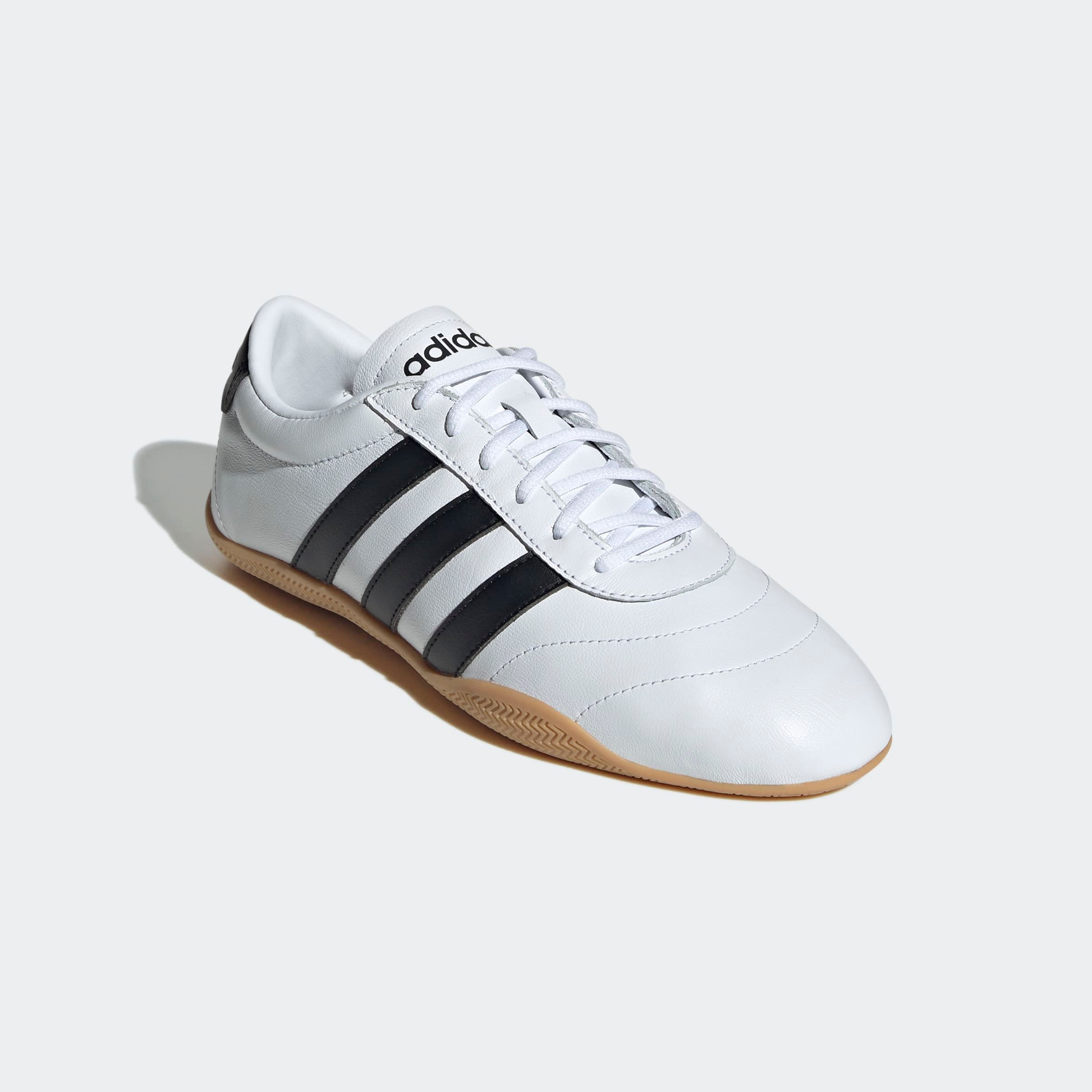 Sneaker ADIDAS SPORTSWEAR "GRAND COURT LO", Damen, Gr. 38, weiß (cloud weiß, core schwarz, gum 3), Leder, Synthetik, Schuhe Sneaker, Design auf den Spuren des adidas Superstar