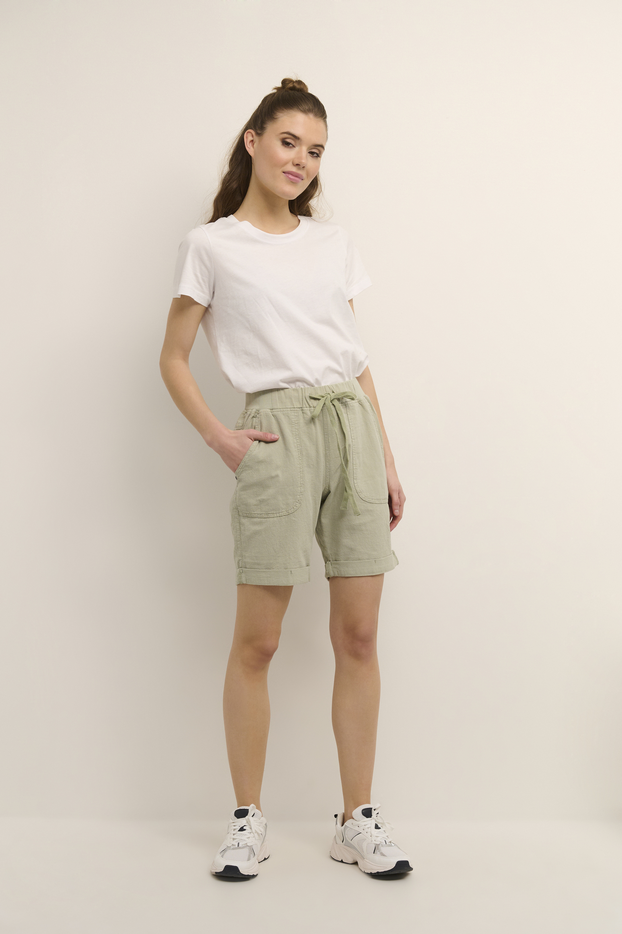Shorts Regular fit green Image