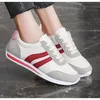 Neue Frauen Casual Wanderschuhe Flache Spitze Up Leder Mode Flachen Boden Weibliche Turnschuhe Vulkanisierte Schuhe Plus Größe 42