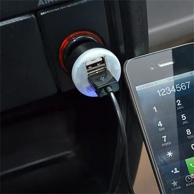 USB Mini Auto ladegerät weiß Doppel anschluss für iPhone Samsung MP3 MP4 Digital kameras Ladegerät Auto Adapter Steckdose Zigaretten anzünder Image