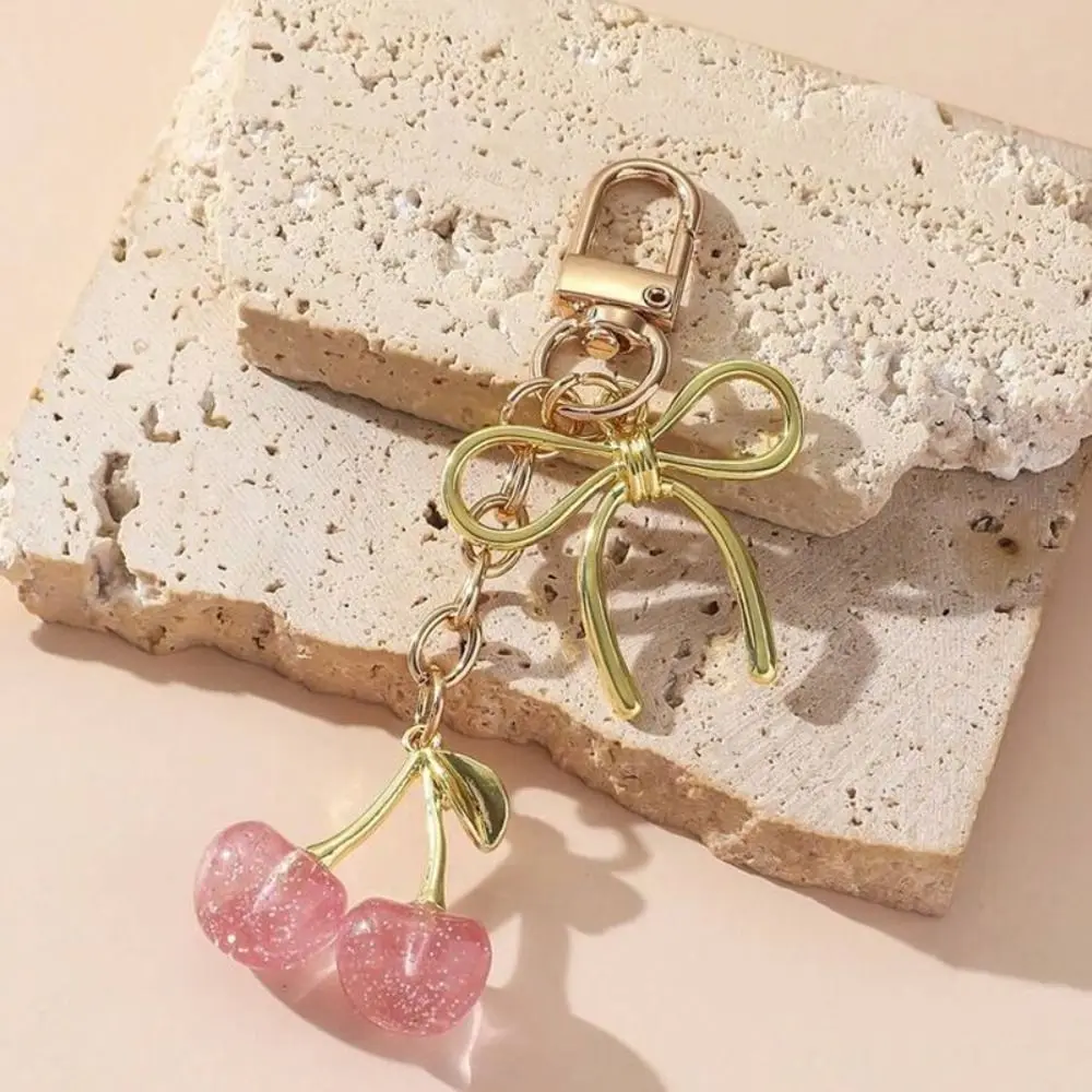 Mode Geschenk Köstliche Rote Kirsche Bogen Schlüsselbund Sommer Früchte Kirschen Anhänger Schlüsselring Für Frauen Männer Schmuck Tasche Zubehör Image