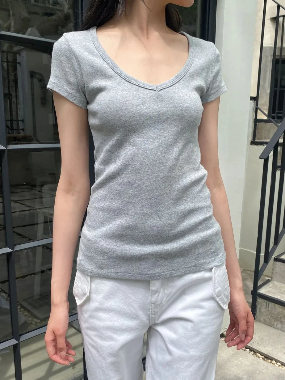 Grau Grundlegende Dünnes T-shirt Frau Sommer V-ausschnitt Kurzarm Baumwolle T-shirt Weibliche Casual Einfach Alle-matc Neue T-shirt y2k Tops Image