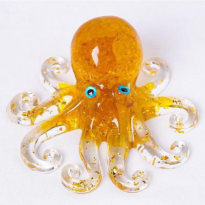 Natural Crystal Chip Resin Octopus Figurine, Handmade Resin Octopus Squid Desktop Ornament, Crystal Ocean Animal Indoor Decoration, Aquarium Decor Gift for Ocean Lovers