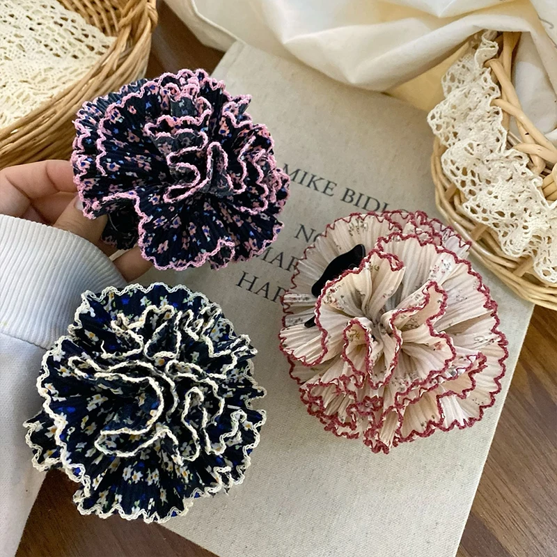 1 Stück romantischer, temperamentvoller, plissierter Hortensienblumen-Clip mit Blumenmuster, mittelgroßer, sanfter und süßer Hai-Clip für Damen auf der Rückseite des Kopfes Image