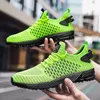 Herrenschuhe Sommer 2025, neue hohle, dünne Mesh-Herren-Laufschuhe, lässig, schwarz, sportlich, trendige Schuhe