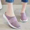 Sommer Frauen Turnschuhe Slipper Halb Slipper Atmungsaktive Bequeme Mesh Oberfläche Indoor Hause Casual Schuhe frauen Schuhe