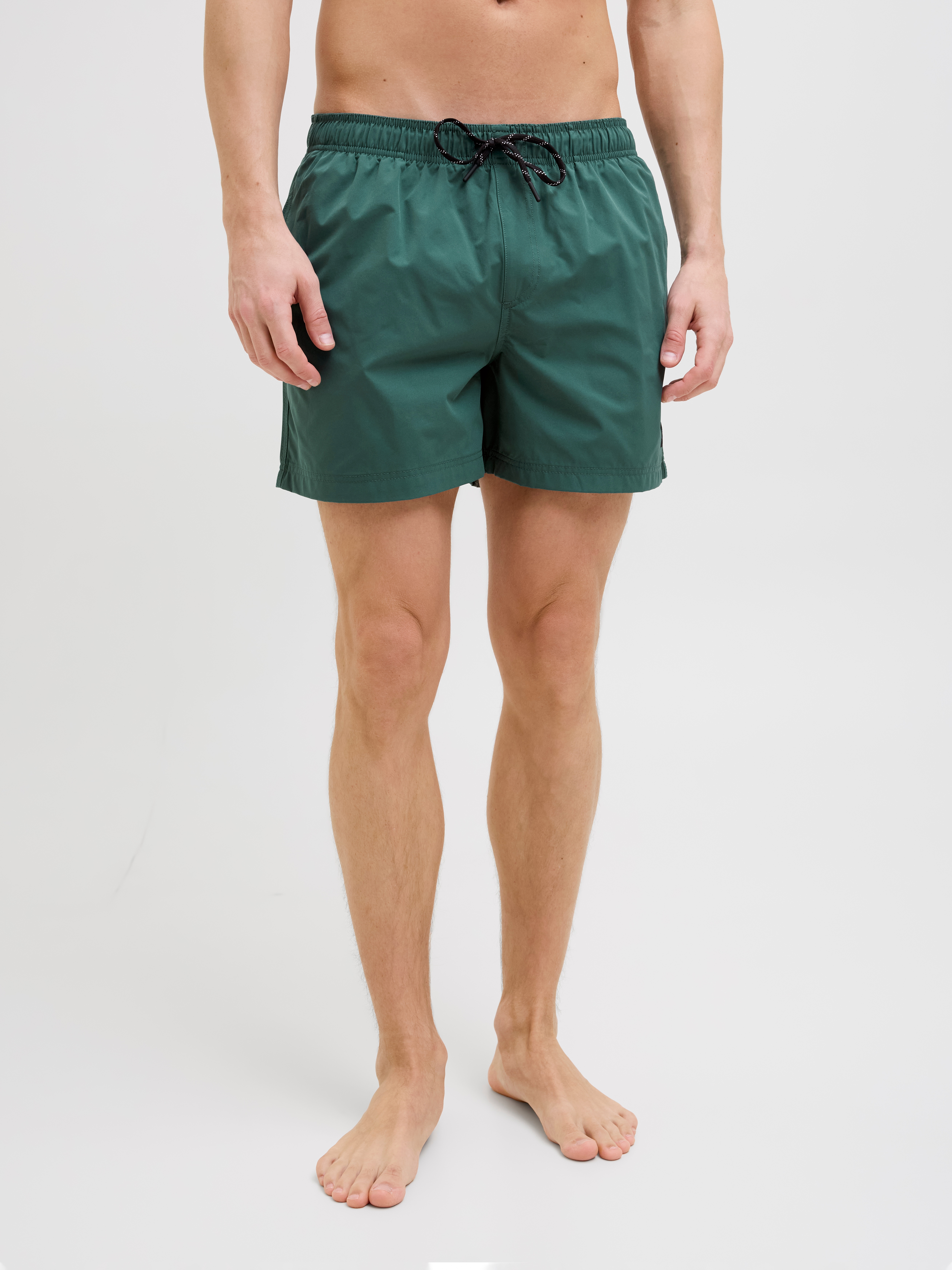 Badeshorts JACK & JONES "JPSTMAUI Badeshort mit elastischem Bund und normalem Schnitt", Herren, Gr. XXL, N-Gr, grün (mallard grün), Web, Polyester, unifarben, Badehosen, unifarben, modisch, slim fit, Polyester Image