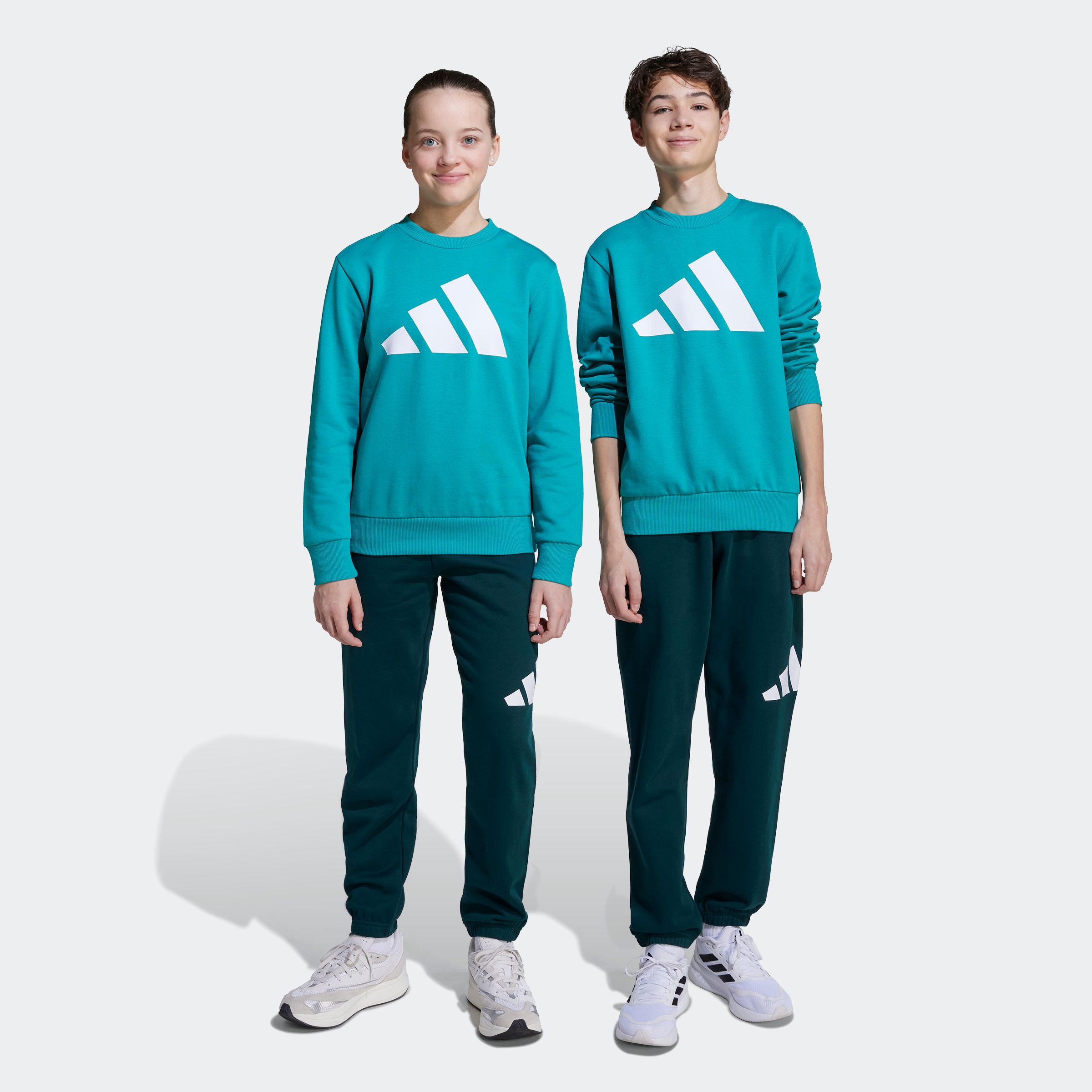 Trainingsanzug ADIDAS SPORTSWEAR "J BL FL JOG 240", Kinder, Gr. 164, pure teal, weiß, Obermaterial: 70% Baumwolle, 30% Polyester, Sportanzüge Image