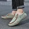 Leichte schwarze Sportschuhe für Herren mit PU-Lederoberfläche, lässige vulkanisierte Schuhe, rutschfeste, modische Slipper, Größe 38–48