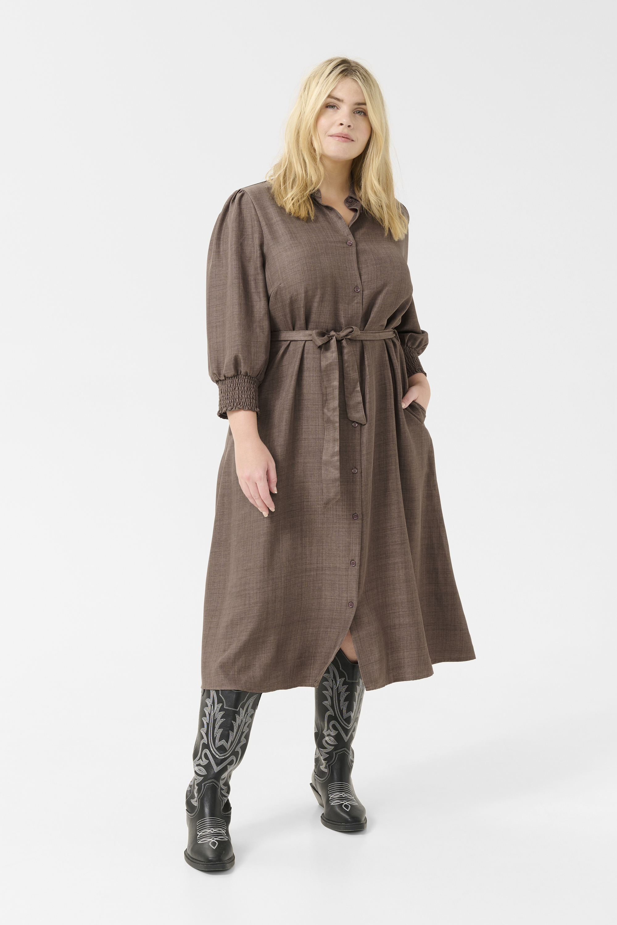 Kleid Regular fit beige Image