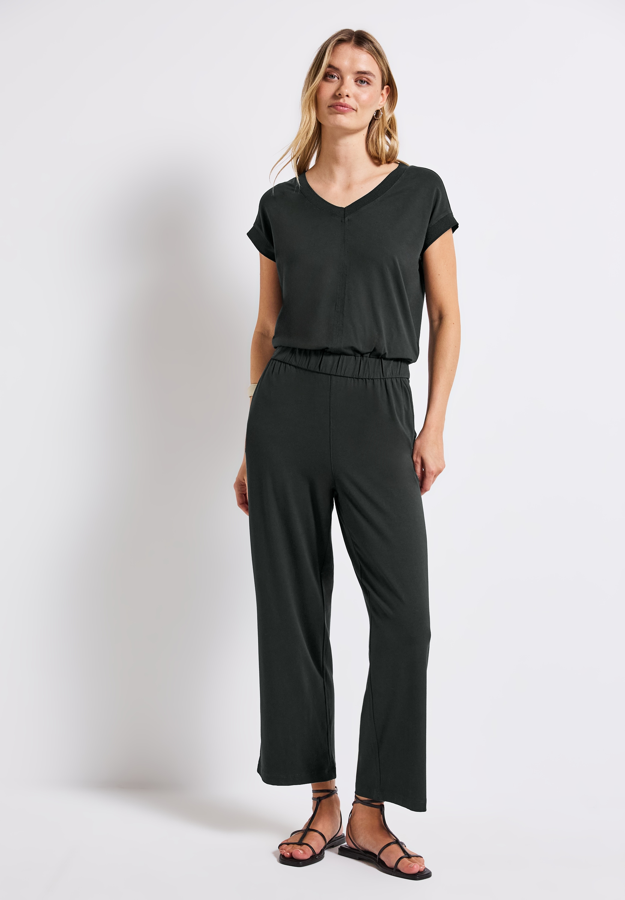 Overall STREET ONE, Damen, Gr. 38, EURO-Größen, grün (pine grove grün), Stoff, 95% Viskose, 5% Elasthan, unifarben, lässig geschnitten normal, V-Ausschnitt, abgesteppt, Overalls Overall, in Unifarbe