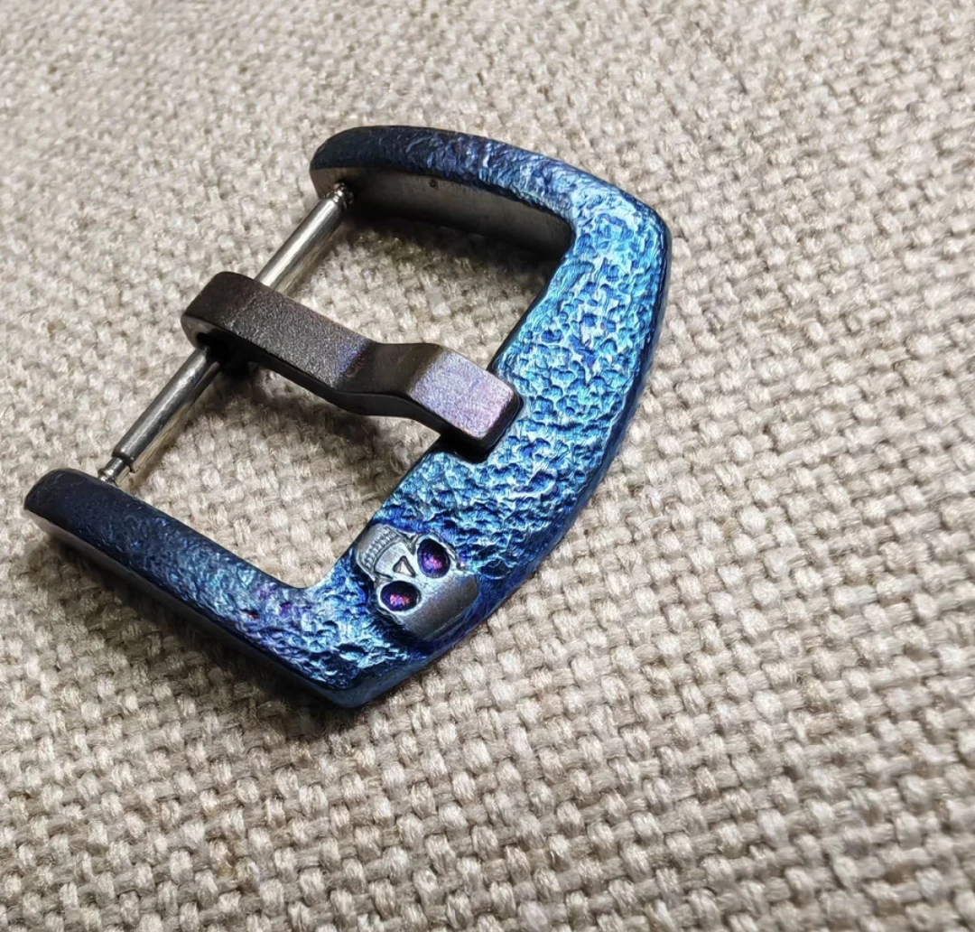 Handgehämmertes Muster, klassische Uhrenschnalle aus Titanlegierung, Uhrenarmband-Zubehör, 20 mm, 22 m, 24 mm