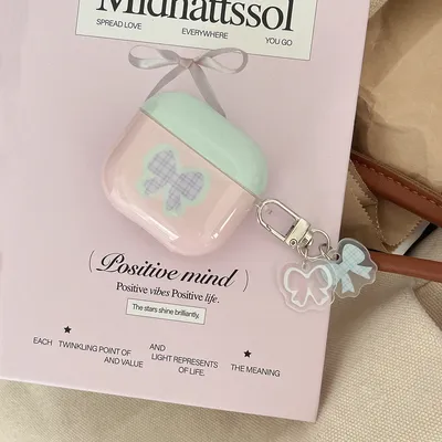 Lila kariertes Schleifenmuster, frisches Mintgrün, glänzend, niedliche rosa Kopfhörerhülle mit Schleifenanhänger für AirPods 1, 2, 3, 4 Pro Pro2 Image