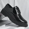 Sommer Patent Leder Männer Schuhe Plus Größe Casual Business Formale Schuhe Dicke Sohle Aushöhlen Atmungsaktive Party Büro Oxfords
