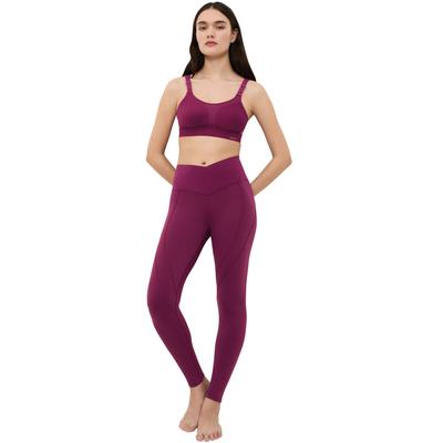 Sporthose TRIACTION BY TRIUMPH "Cardio RTW High-Rise Leggings", Damen, Gr. M, N-Gr, schwarz wine, Single Jersey, Obermaterial: 81% Polyamid, 19% Elasthan, sportlich, eng 7/8-Länge, Hosen, atmungsaktiv Image