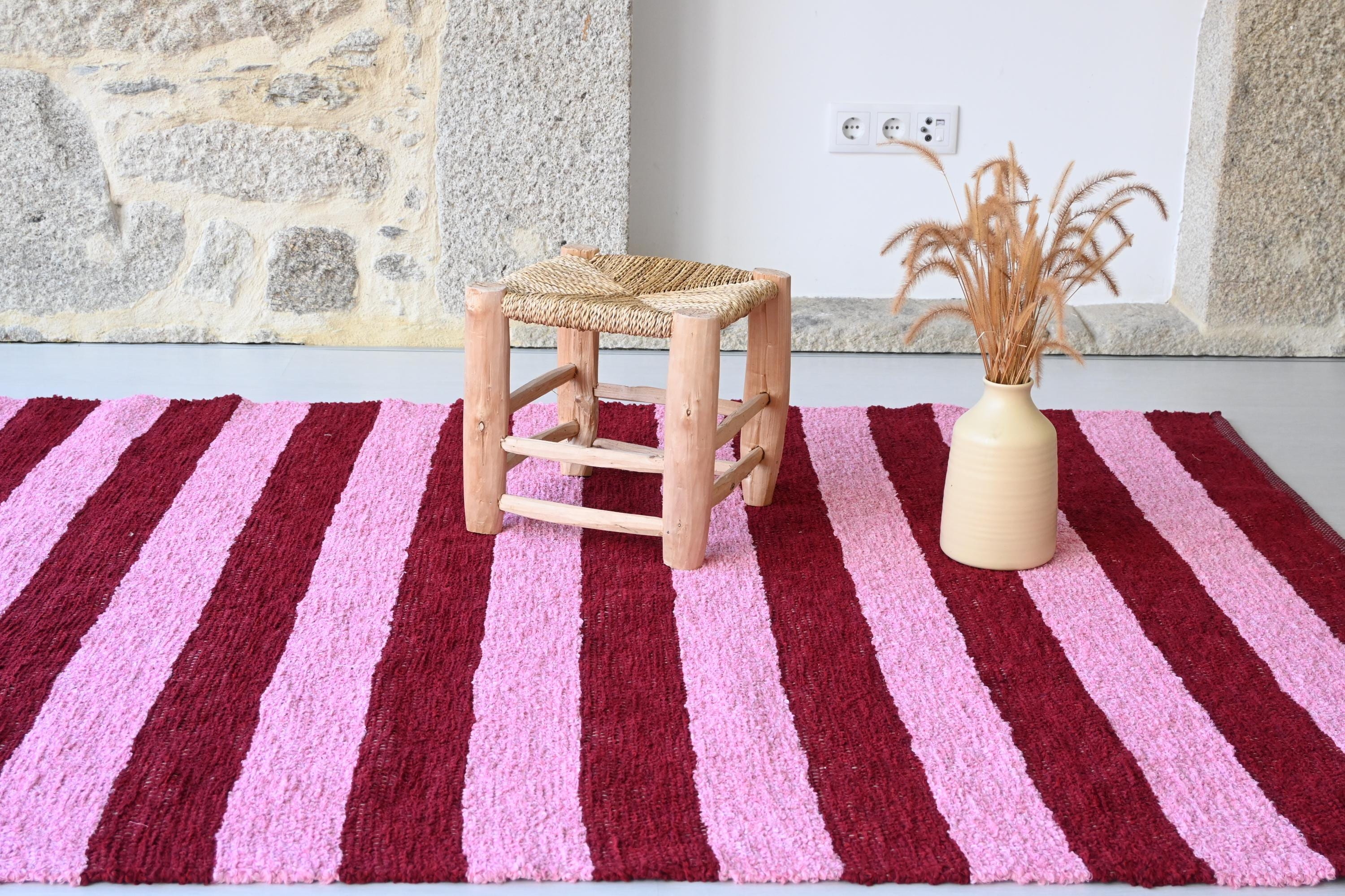 Tappeto grande a righe rosa e rosso scuro 140x200cm, tappeto da soggiorno, tappeto colorato, tappeto a righe, tappeto per cameretta, tappeto bohémien,