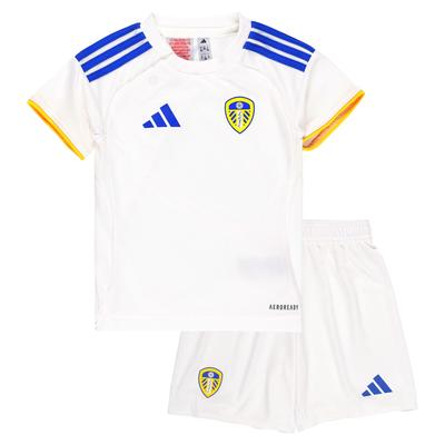 Leeds United adidas Heim-Babykit 2025/26 Image
