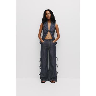 Wide-Leg Jeans With Bows