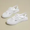 Neue frauen Weiß Casual Schuhe Fisch-mund Sandalen Metall Dekorative Transparent Atmungsaktive Mesh Schuhe Große Zapatos Para Mujer