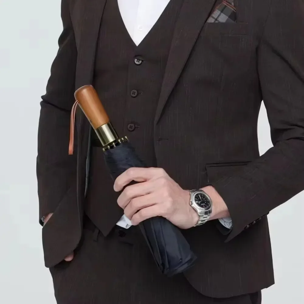 Automatischer Regenschirm mit Holzgriff, extra großer gefalteter Regenschirm, langlebig, mit winddichten Regenschirmen, automatischen Paraguas für Geschäftsleute Image