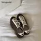 Sneakers da uomo scarpe sportive Casual per donna scarpe traspiranti in pelle leggera scarpe da donna piatte bianche Tenis Zapatillas