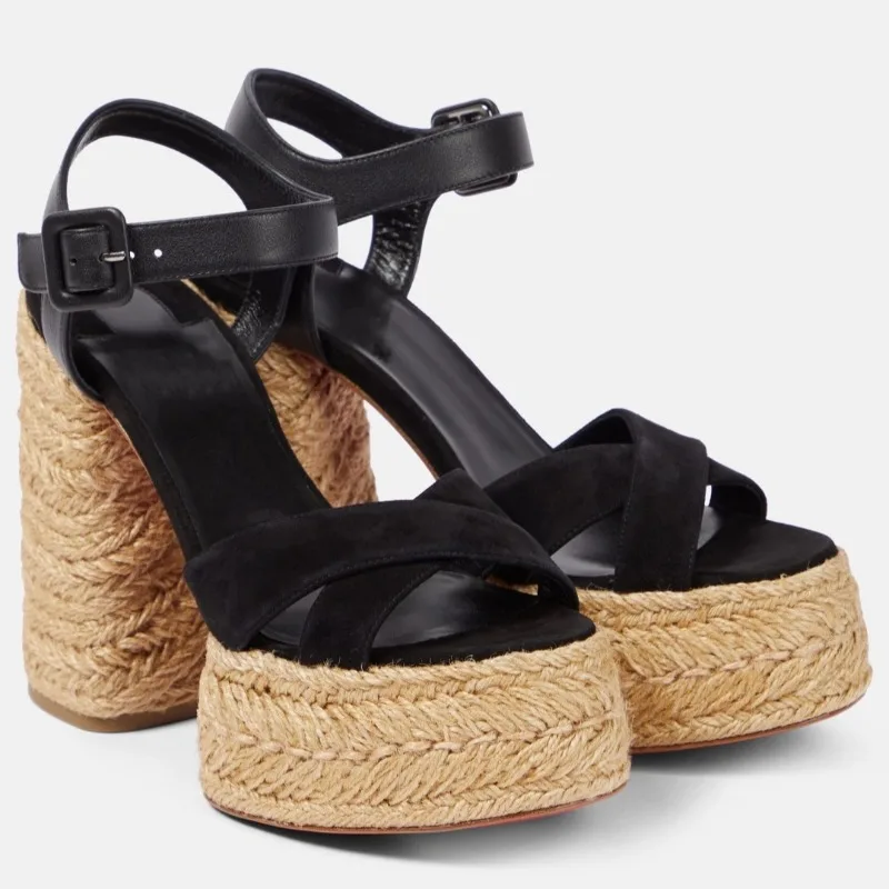 Sexy Kitten Heels mit Ausgehöhlter Nieten-Zehenpartie, Modewoche Fashion Show Sandalen, Europäischer und Amerikanischer Stil Bankett-Damenschuhe