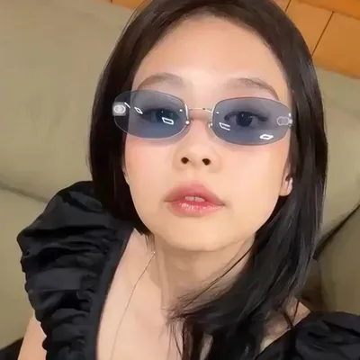 Jennie Rimless Sunglasses Women Metal Frame Glasses Luxury Brand Chic Eye Sun Glasses Ocean Film Shades Framelss Oval Eyewear