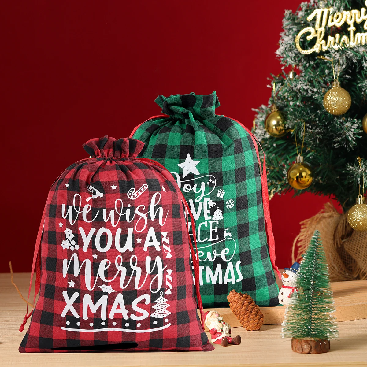 2 Stück 30 x 40 cm Weihnachts-Geschenktüten aus karierter Baumwolle mit Kordelzug, Party-Süßigkeitstüten mit wiederverwendbaren Trägern für Urlaubsveranstaltungen Image