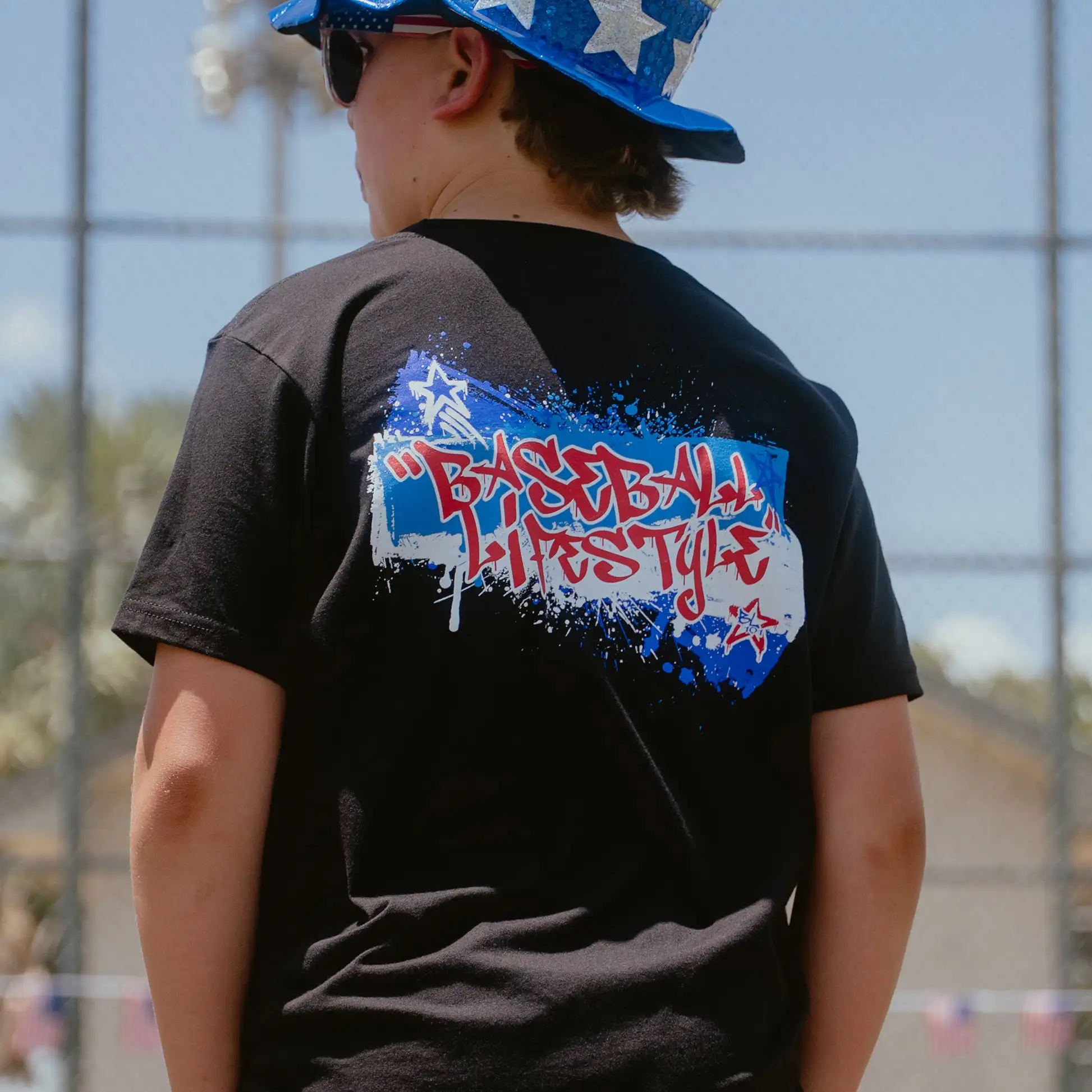 Heißverkauftes Kinder-Baseball-T-Shirt mit kurzen Ärmeln, Sommer-Graffiti-Sterne, Jugend-T-Shirt, lockeres Oberteil, Baumwolle, Basic-Kurzarm-T-Shirt Image