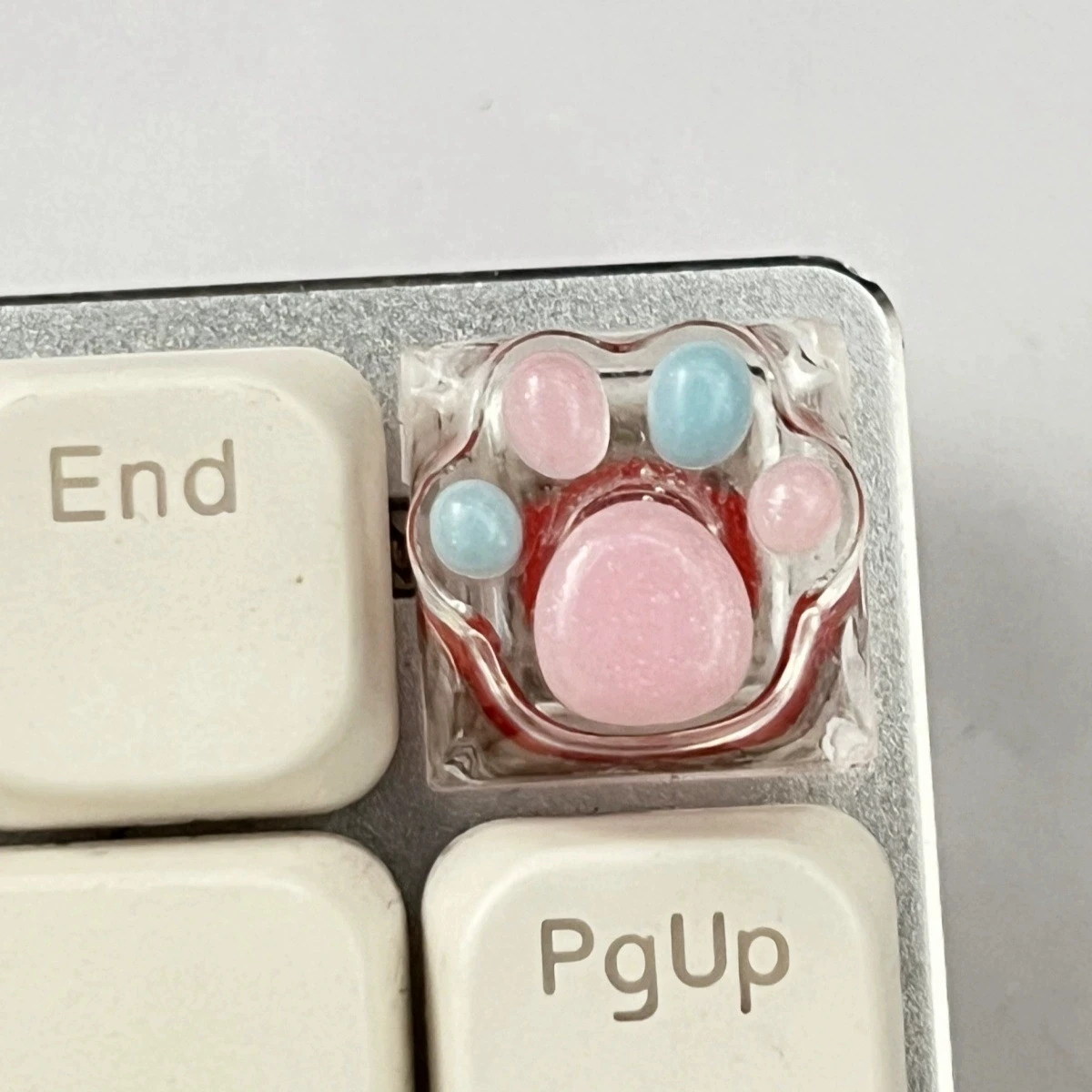1Pcs Katze Pfote Tastenkappen Kreuz Achse Cartoon Schlüssel Kappen Mechanische Tastatur Keycap OEM Höhe Gaming Zubehör Freund Geschenk Image
