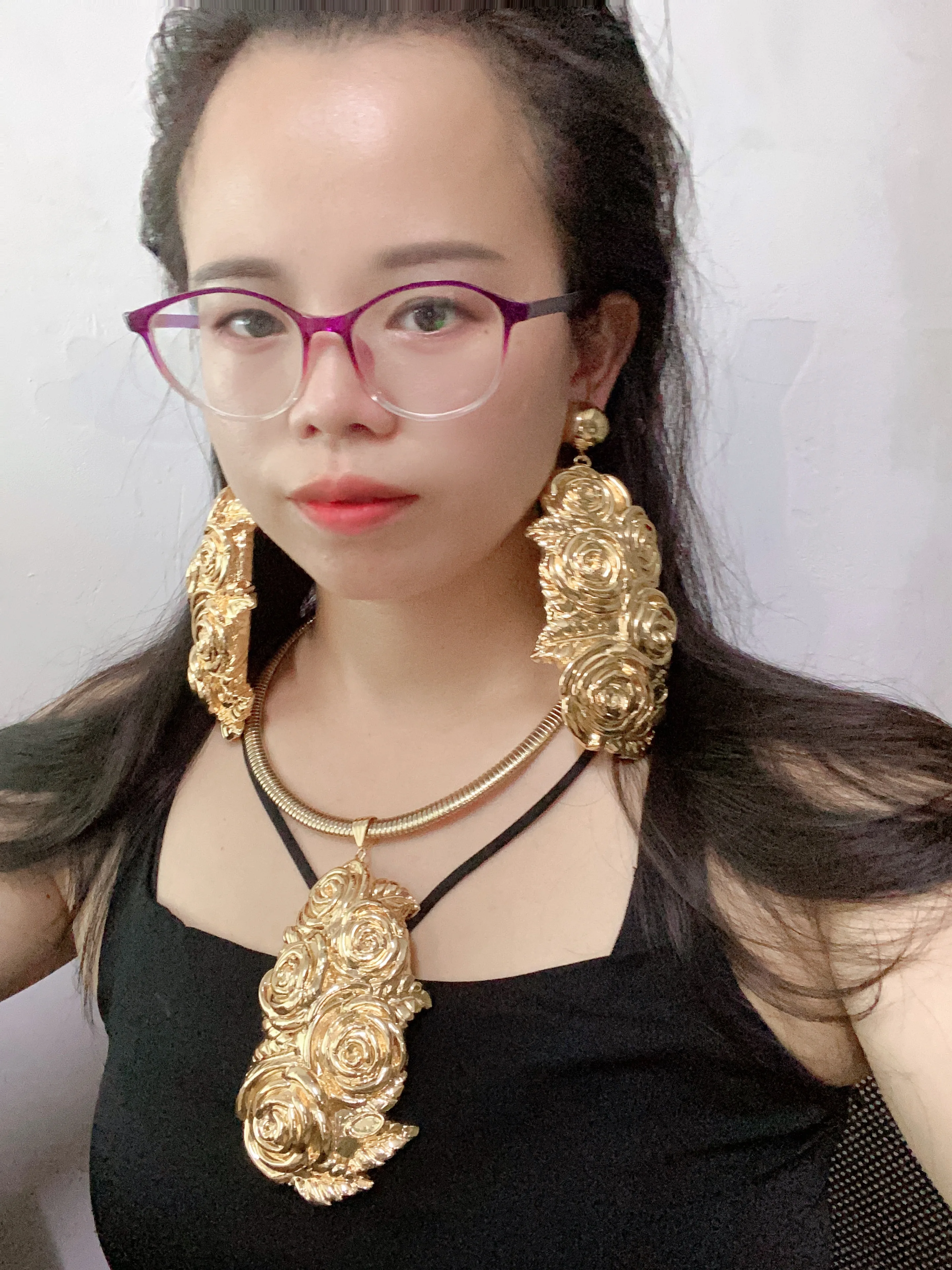 Neue Mode Schmuck Set Gold Farbe Große Übertrieben Drehmoment Halsband Ohrringe Set Schmuck Afrikanische Punk Hohe Qualität Geschenke Heißer Verkauf