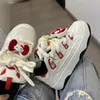 Anime Hello Kitty Cartoon Board Schuhe Sanrioed Nette Sport Schuhe Herbst Vielseitig Dicken Boden Aufstieg Freizeit Sneaker Mädchen Geschenk